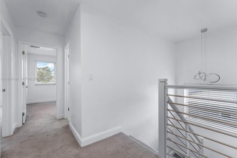 House in Sunrise, Florida 4 bedrooms, 181.62 sq.m. № 2030906 - photo 22