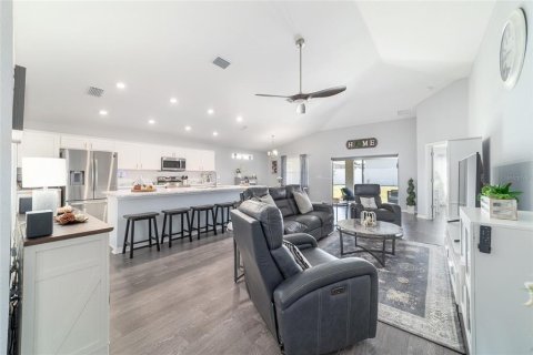 Casa en venta en Ocala, Florida, 4 dormitorios, 185.53 m2 № 1905092 - foto 14