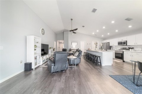 Casa en venta en Ocala, Florida, 4 dormitorios, 185.53 m2 № 1905092 - foto 19