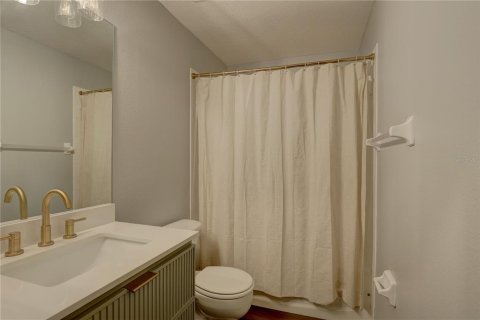 Townhouse in Tampa, Florida 3 bedrooms, 156.08 sq.m. № 2203663 - photo 10
