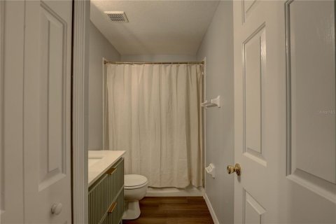 Townhouse in Tampa, Florida 3 bedrooms, 156.08 sq.m. № 2203663 - photo 14