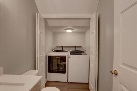 Townhouse in Tampa, Florida 3 bedrooms, 156.08 sq.m. № 2203663 - photo 24