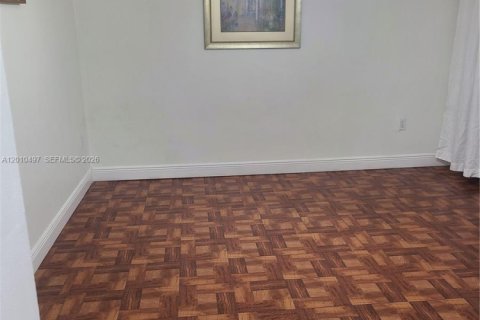 Снять в аренду кондоминиум в Майами, Флорида 2 спальни, 85.19м2, № 2073507 - фото 17