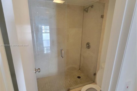 Condo in Aventura, Florida, 2 bedrooms  № 1986636 - photo 5