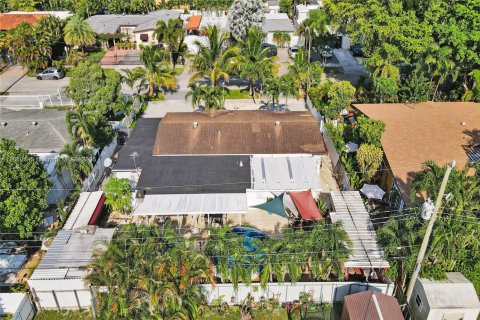 Villa ou maison à vendre à Hialeah, Floride: 5 chambres, 190.91 m2 № 1960912 - photo 9