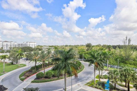 Condo in Sunrise, Florida, 2 bedrooms  № 2261627 - photo 30