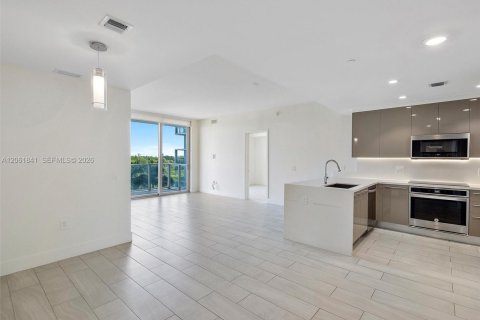 Condo in Sunrise, Florida, 2 bedrooms  № 2261627 - photo 6