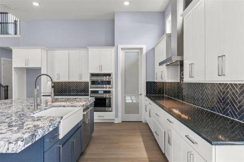 Casa en venta en Orlando, Florida, 5 dormitorios, 357.3 m2 № 2396676 - foto 17