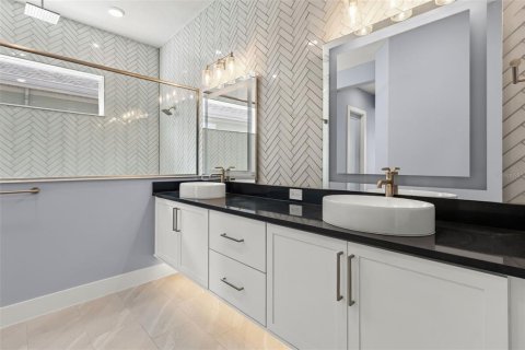 Casa en venta en Orlando, Florida, 5 dormitorios, 357.3 m2 № 2396676 - foto 27
