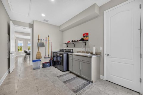 Villa ou maison à vendre à Wimauma, Floride: 3 chambres, 284 m2 № 2324275 - photo 13