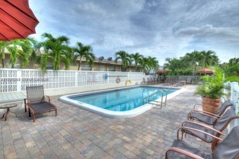 Condominio en alquiler en Pompano Beach, Florida, 2 dormitorios, 87.33 m2 № 2011810 - foto 9