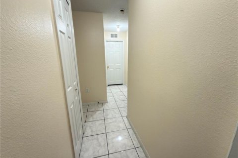 Villa ou maison à vendre à Kissimmee, Floride: 3 chambres, 125.23 m2 № 2108579 - photo 17
