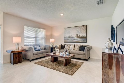 Casa en venta en New Smyrna Beach, Florida, 3 dormitorios, 155.33 m2 № 1769872 - foto 2