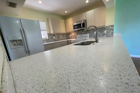 Condo in Clearwater, Florida, 3 bedrooms  № 1816781 - photo 7