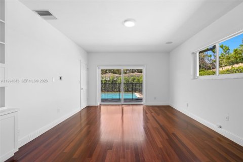 Casa en alquiler en Coral Gables, Florida, 4 dormitorios, 245.26 m2 № 2058979 - foto 8