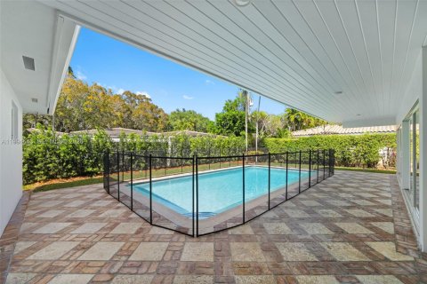 Casa en alquiler en Coral Gables, Florida, 4 dormitorios, 245.26 m2 № 2058979 - foto 17