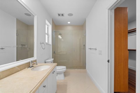 Casa en alquiler en Coral Gables, Florida, 4 dormitorios, 245.26 m2 № 2058979 - foto 10