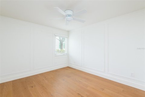 Condo in Tampa, Florida, 2 bedrooms  № 2142307 - photo 16
