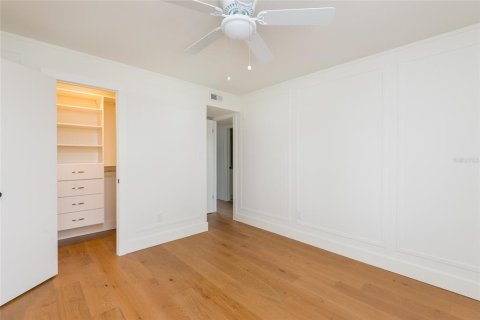 Condo in Tampa, Florida, 2 bedrooms  № 2142307 - photo 17