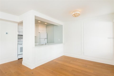 Condo in Tampa, Florida, 2 bedrooms  № 2142307 - photo 4
