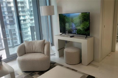 Купить кондоминиум в Майами, Флорида 1 спальня, 71.26м2, № 2021274 - фото 3