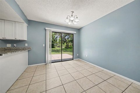 Villa ou maison à vendre à Deltona, Floride: 3 chambres, 130.25 m2 № 2156615 - photo 13