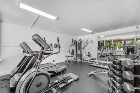 Condominio en venta en Miami, Florida, 1 dormitorio, 53.88 m2 № 2077182 - foto 16