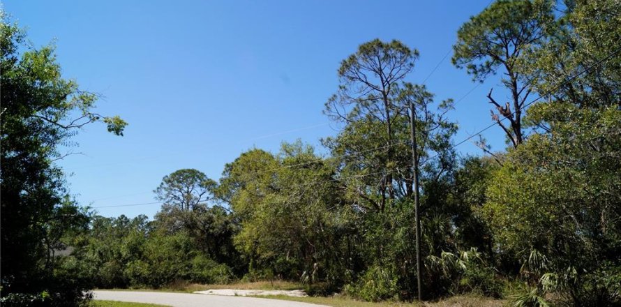 Land in North Port, Florida № 2165623
