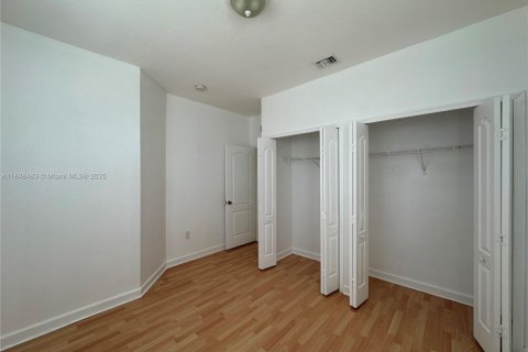 Condo in Homestead, Florida, 3 bedrooms  № 1962401 - photo 15