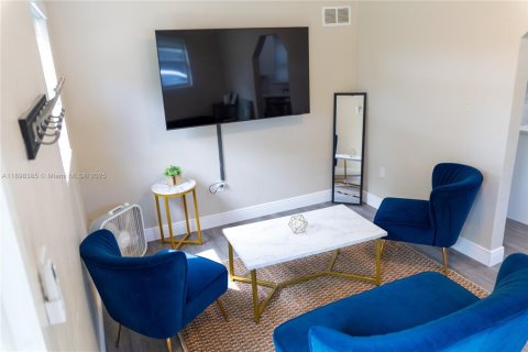 Villa ou maison à vendre à Dania Beach, Floride: 3 chambres, 95.04 m2 № 1951256 - photo 5