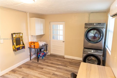 Villa ou maison à vendre à Dania Beach, Floride: 3 chambres, 95.04 m2 № 1951256 - photo 22