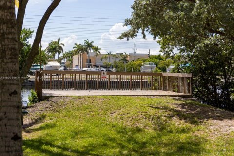Villa ou maison à vendre à Dania Beach, Floride: 3 chambres, 95.04 m2 № 1951256 - photo 30
