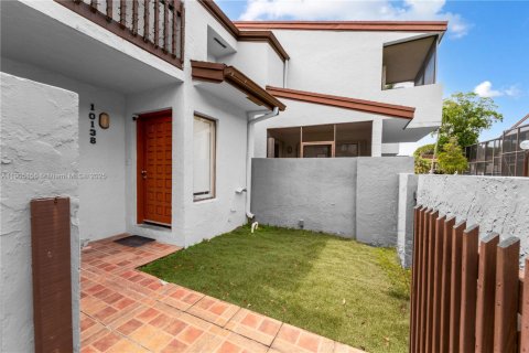 Adosado en venta en Doral, Florida, 2 dormitorios, 129.32 m2 № 1956428 - foto 23