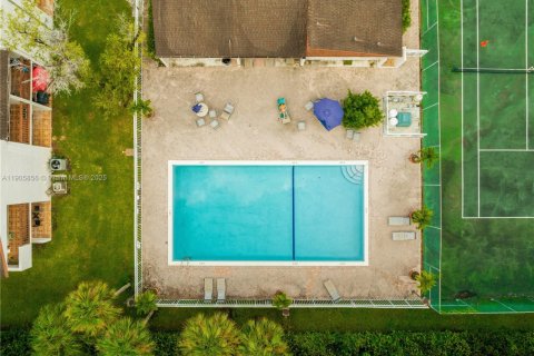 Adosado en venta en Doral, Florida, 2 dormitorios, 129.32 m2 № 1956428 - foto 12