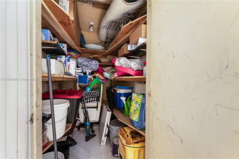 Adosado en venta en Doral, Florida, 2 dormitorios, 129.32 m2 № 1956428 - foto 16