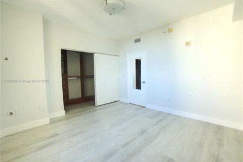 Condo in Aventura, Florida, 3 bedrooms  № 1455249 - photo 9