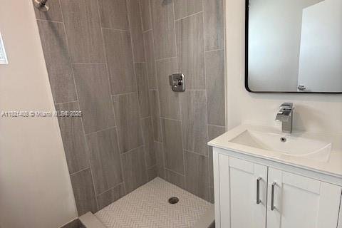 Casa en alquiler en Hallandale Beach, Florida, 3 dormitorios, 108.7 m2 № 1781523 - foto 23