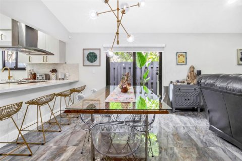 Condominio en venta en Weston, Florida, 2 dormitorios, 138.42 m2 № 1779686 - foto 15