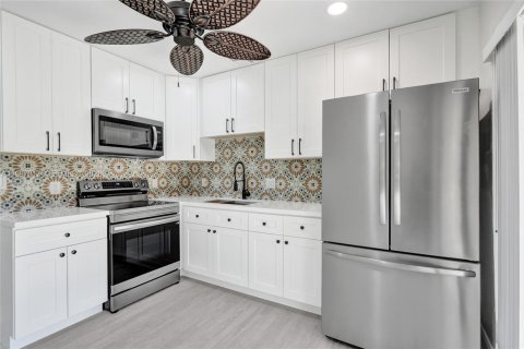 House in West Park, Florida 3 bedrooms, 93.65 sq.m. № 2060300 - photo 7