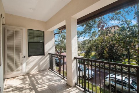 Townhouse in Tampa, Florida 2 bedrooms, 184.88 sq.m. № 2123558 - photo 18