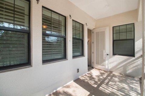 Townhouse in Tampa, Florida 2 bedrooms, 184.88 sq.m. № 2123558 - photo 19