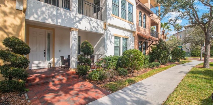Townhouse in Tampa, Florida 2 bedrooms, 184.88 sq.m. № 2123558
