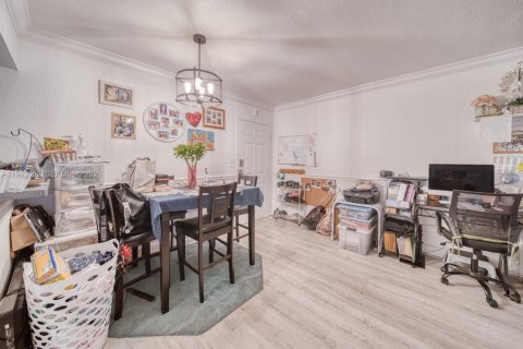 Купить кондоминиум в Майами, Флорида 2 спальни, 81.57м2, № 2049130 - фото 10