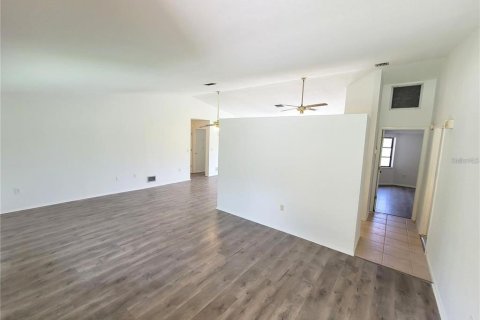 Casa en alquiler en Port Charlotte, Florida, 3 dormitorios, 140.28 m2 № 1916722 - foto 2