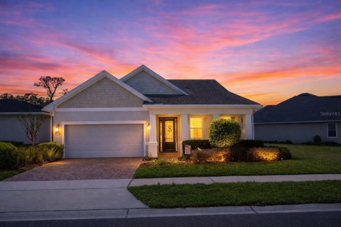House in DeLand, Florida 2 bedrooms, 179.12 sq.m. № 2095237