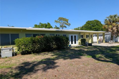 Villa ou maison à louer à Saint Petersburg, Floride: 3 chambres, 157.84 m2 № 2406828 - photo 22