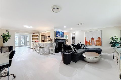 Villa ou maison à louer à Saint Petersburg, Floride: 3 chambres, 157.84 m2 № 2406828 - photo 4