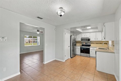 Casa en venta en Orlando, Florida, 3 dormitorios, 110.65 m2 № 2386205 - foto 11