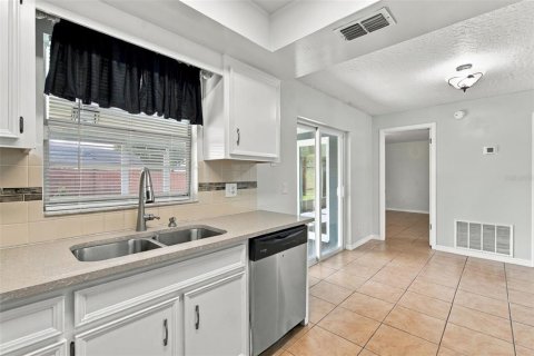 Casa en venta en Orlando, Florida, 3 dormitorios, 110.65 m2 № 2386205 - foto 14