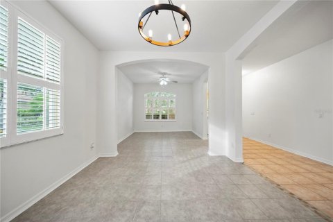 House in Tampa, Florida 4 bedrooms, 209.22 sq.m. № 1833214 - photo 6